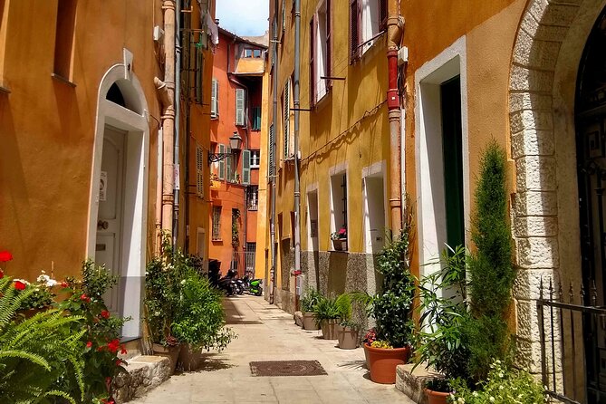 A Writer's Guide to Nice: An Audio Tour of the Old Town - Palais de Justice to Tour de l’Horloge: where timing meets architecture