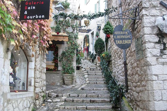 Cannes & Antibes private guided tour - Key highlights at a glance