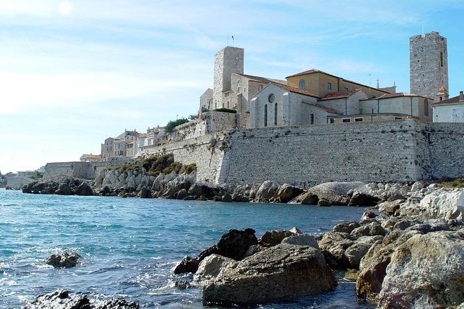 Cannes & Antibes private guided tour - Private Cannes and Antibes in one 4-hour run
