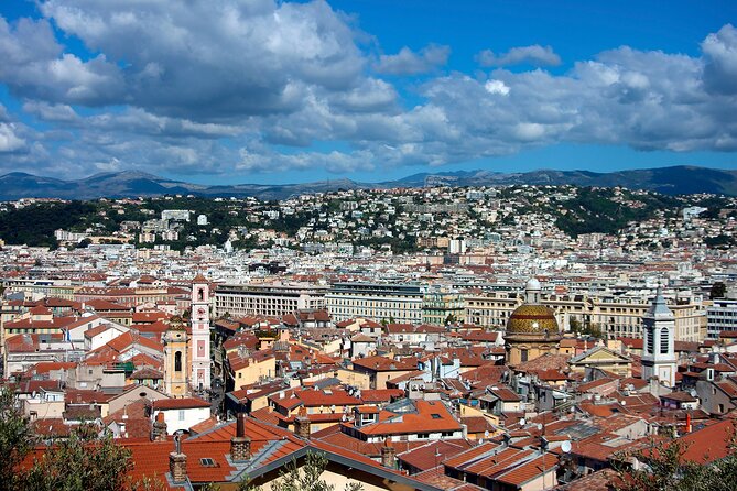 Discovery of the city of Nice by electric Méhari - Port Life and Place Garibaldi: Pointus, Terraces, and Real Nice