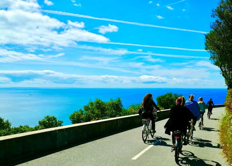 Ebike from Nice: Fantastic Villefranche's Bay & Saint-Jean - Cape of Nice to Villefranche Bay: climbs, villas, and the best viewpoints