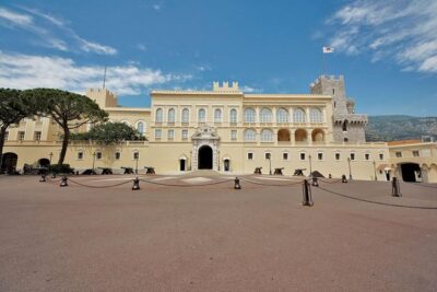 Eze Monaco and Monte-Carlo - private and Guided Half Day Tour - Èze (Vieux Èze): Medieval Streets and the Fragonard Stop