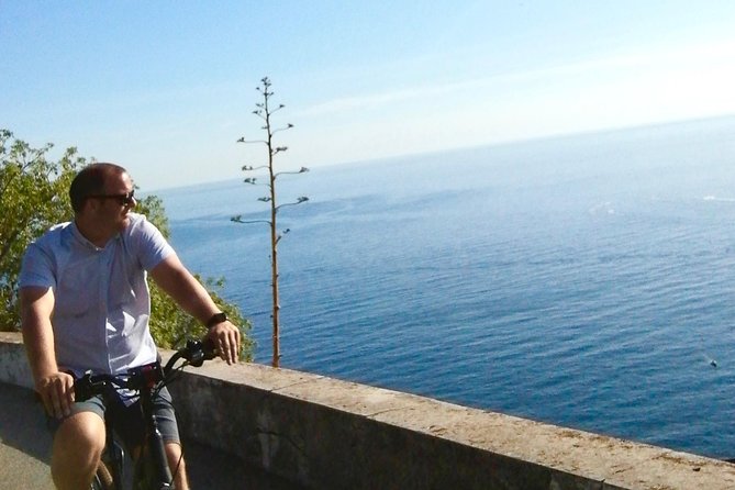 Fantastic Villefranche's Bay & Cape - E-Bike Tour from Nice - Citadelle forts and the sea-facing museums in Villefranche