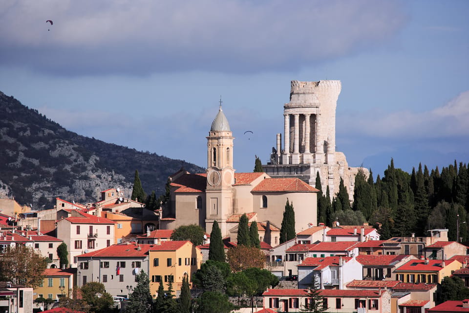 From Nice, Cannes, Villefranche: French Riviera Day Trip - Cannes Boulevard de la Croisette and Palais des Festivals: get the Riviera vibe fast