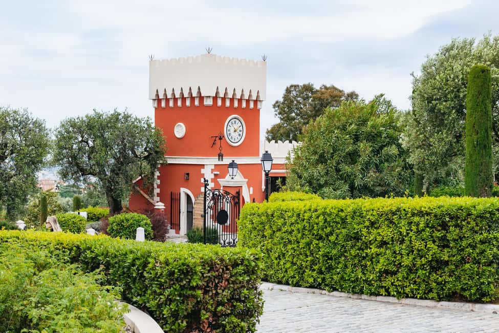 From Nice: Wine Tasting, Cannes, and Countryside Tour - Cannes stroll on Boulevard la Croisette and the Film Festival red-carpet vibe