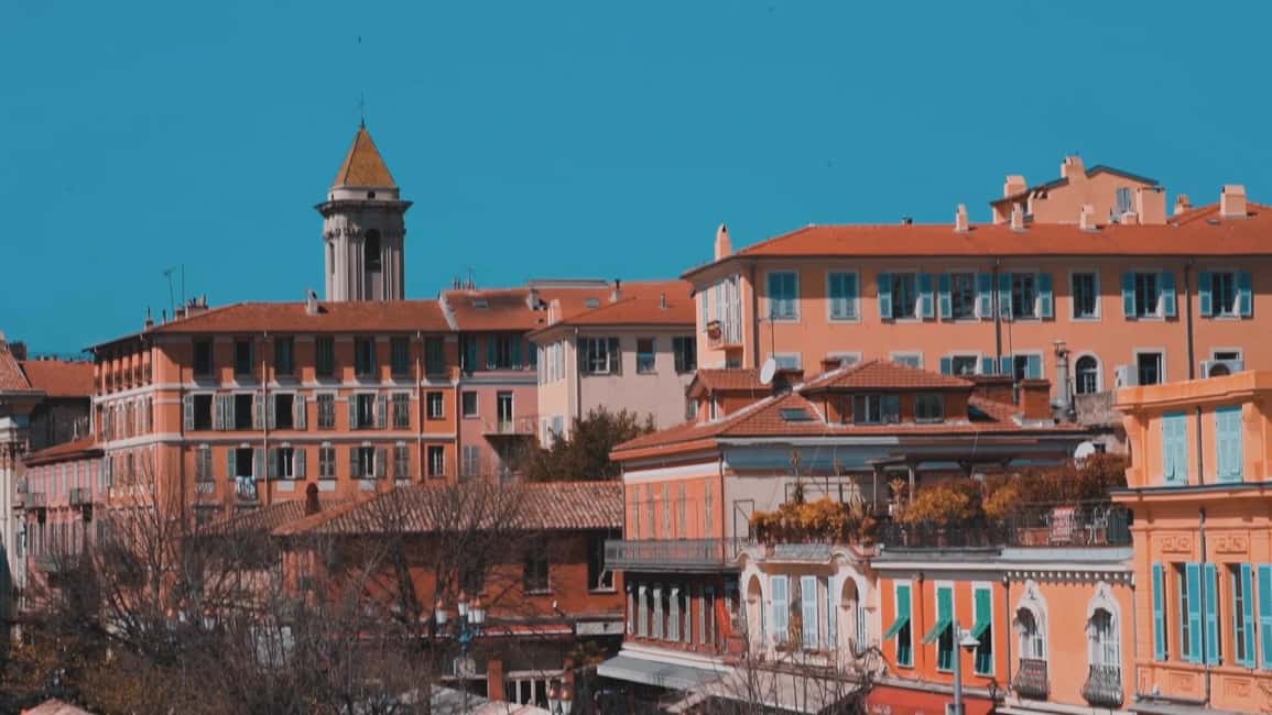 Guided Nice Old Town Walk with Socca Tasting - Finding Your Guide and Settling Into Nice’s Pace
