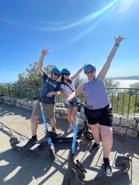 Nice: 1h30 E-scooter highlights tour - Back to the Prom’: #IloveNice and the 7-Kilometer Coastline