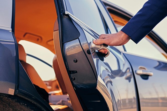 Nice Airport Private Arrival Transfer to Cannes, Monaco or Eze - Comfort Setup: Air-Conditioned, Spacious, and Built for Bags