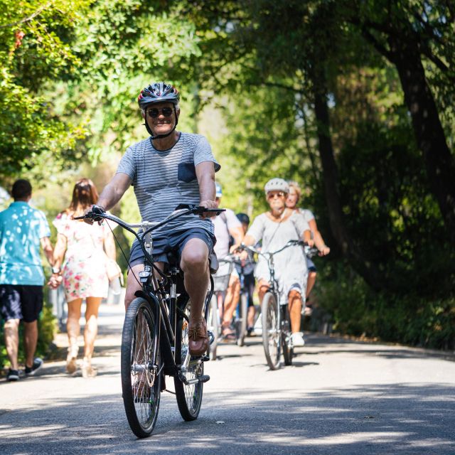 Nice: E-Bike City Highlights Tour - Cours Saleya break: a small pause that keeps the tour fun