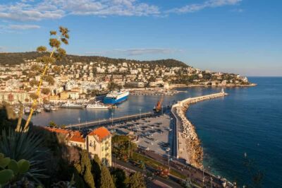 Nice: Old Town Treasures and Castle Hill Walking Tour - Castel Plage meeting point: the easiest way to start smart
