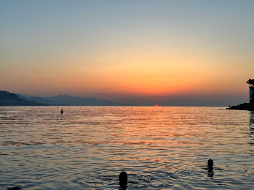 Nice: Saint Jean Cap Ferrat Sunrise Boat Trip with Breakfast - Small-group comfort, crew vibe, and onboard safety