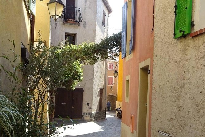 One day in Provence - Getting to the Start Smoothly: Pickup, Small Group, and Comfort