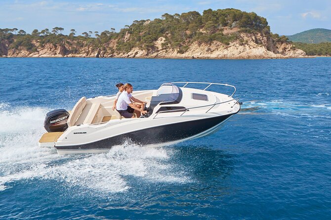 Private Boat Tour from Nice to Monaco, boat tour Nice - Villefranche-sur-Mer swim and snorkel break with rose wine