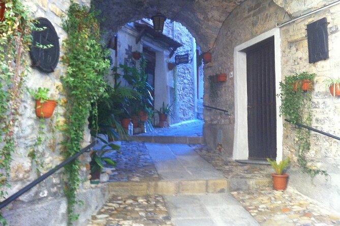 Private Day Trip Italian Riviera - Price and value: $1,006.75 per group up to 8 people