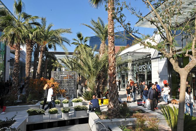 Private tour French Riviera Shopping & Lunch in St Paul de Vence - Stop 3: Cannes luxury shopping along Boulevard de la Croisette