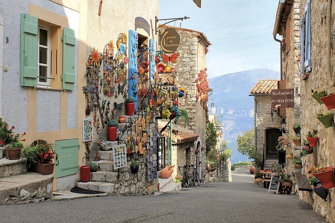 Provence and Tradition - Private Guided Tour - Nice Pickup and the First Hour in St-Paul-de-Vence