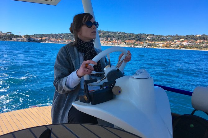 Romantic Private Tour for 2 plus guide on your own Solar Powered Boat - Captain Style Matters: Stories, Conversation, and How to Guide the Guide
