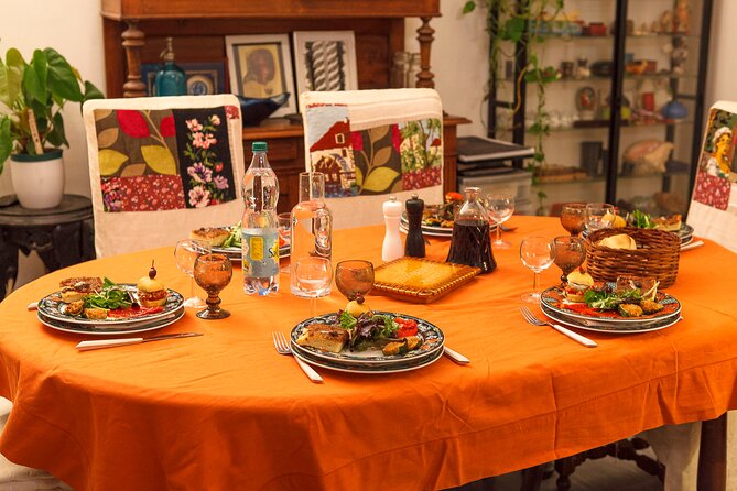 share a traditional meal with licauw - Who should book this Nice meal experience