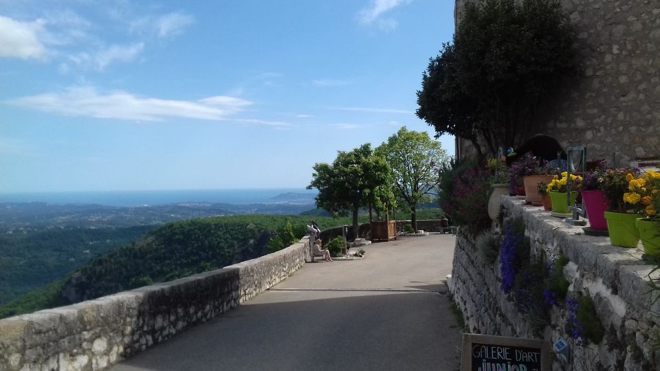 Taste of Provence French Countryside Half Day Private Tour - Grasse perfume time: seeing how fragrance gets made