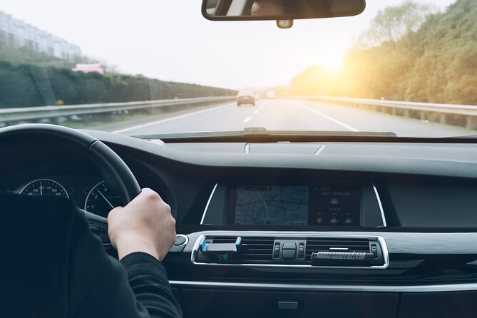 Transfer: Nice City Center to Côte d'Azur Airport(NCE) - NCE Arrival Made Easy: Getting to the Right Place at the Right Time