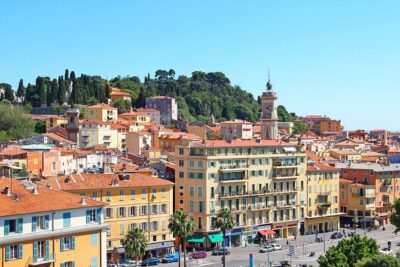 Transfer: Nice City Center to Côte d'Azur Airport(NCE) - Inside the Car: Comfort, Luggage, and the 20-Minute to 1-Hour Stretch